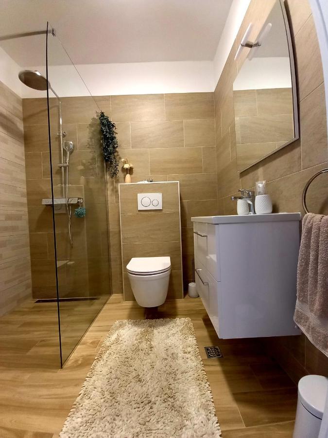 Villa Tia With Heated Pool & Jacuzzi