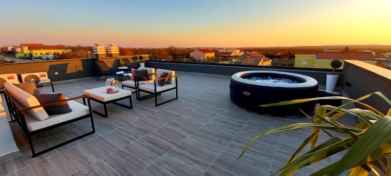 Villa Tia With Heated Pool & Jacuzzi